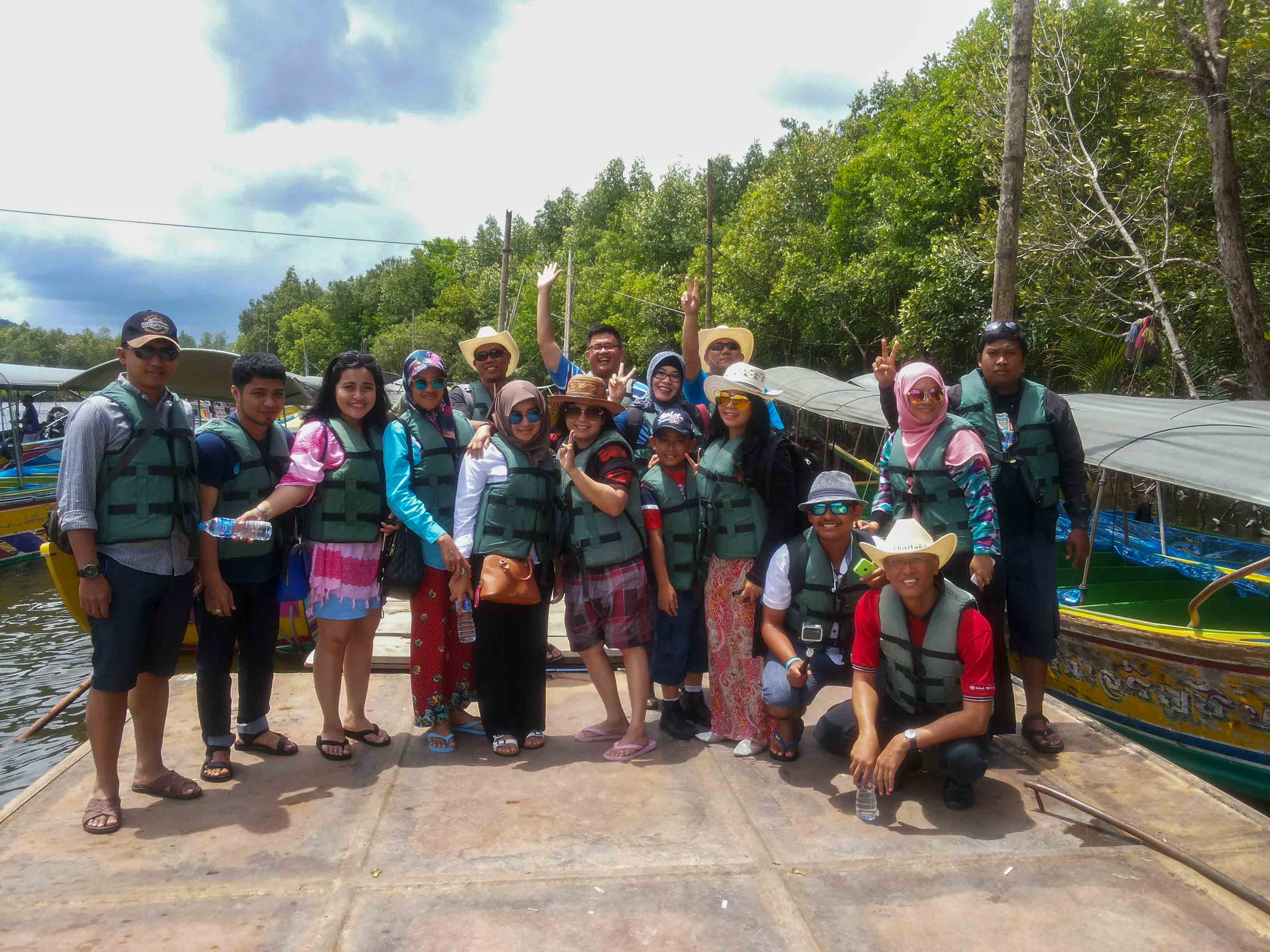 Kalla Toyota Cabang Cokro Goes To Phuket