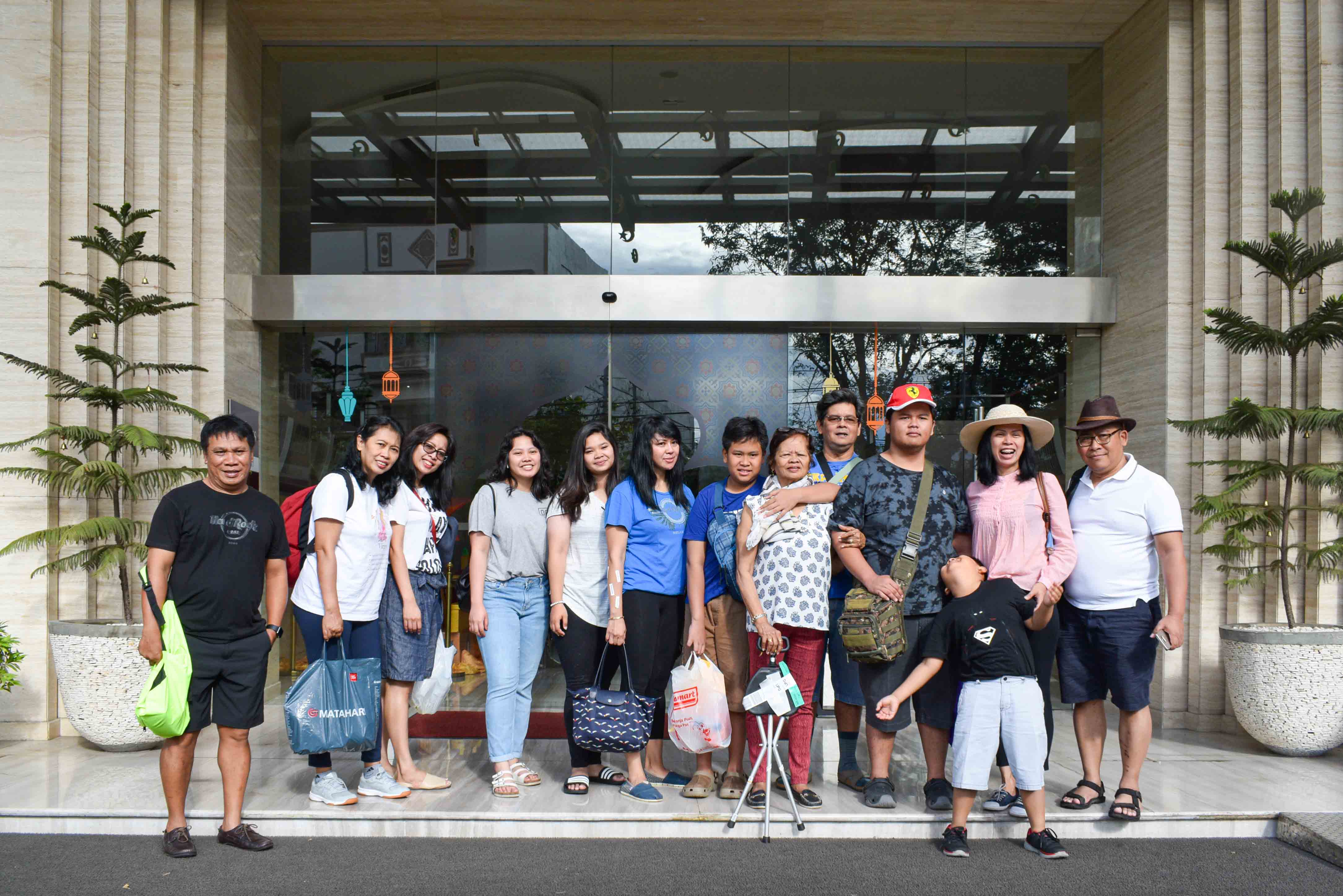 Renata Catur Y & Keluarga