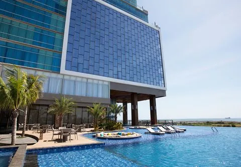 The Rinra Hotel Makassar